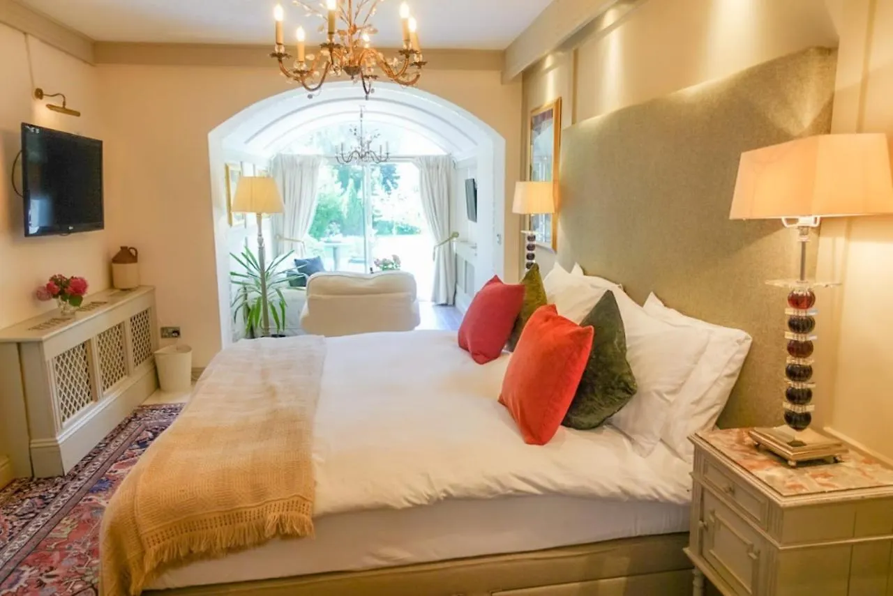 Cedar House Boutique B&B Burton