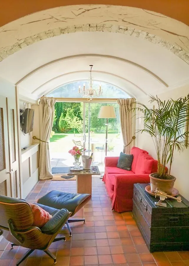 Burton  Cedar House Boutique B&B Burton (Dorset)